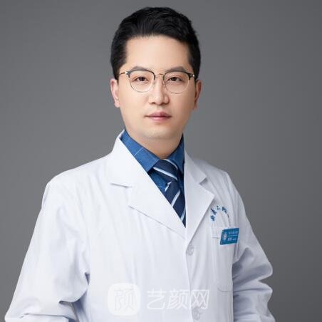房志强