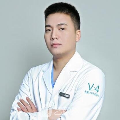 李星劼