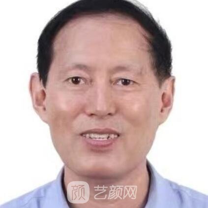 张晨光