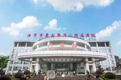 重庆哪里可做拇指外翻手术？大脚骨整形医院选三甲更好