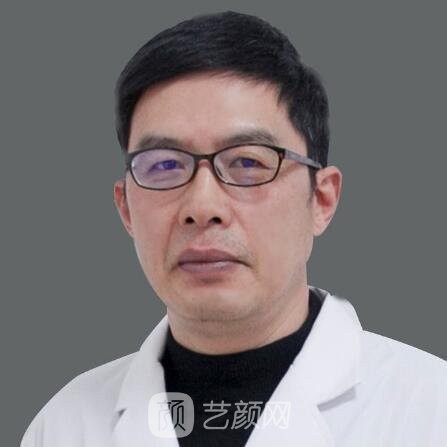 王炜