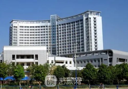昆明手臂吸脂整形医院哪