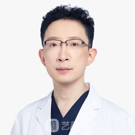 李英涛