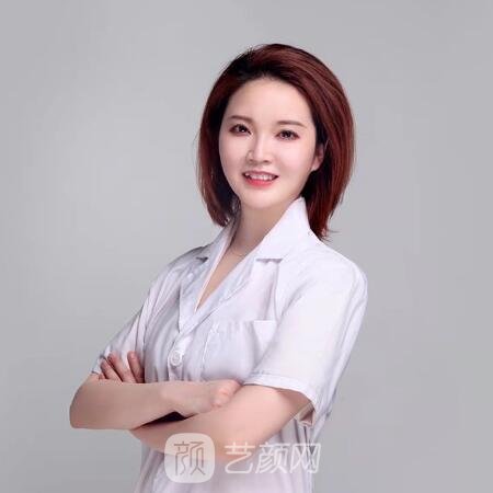 杨莹