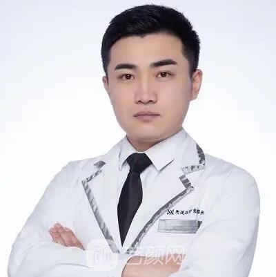 魏巍