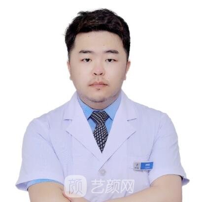 刘明哲