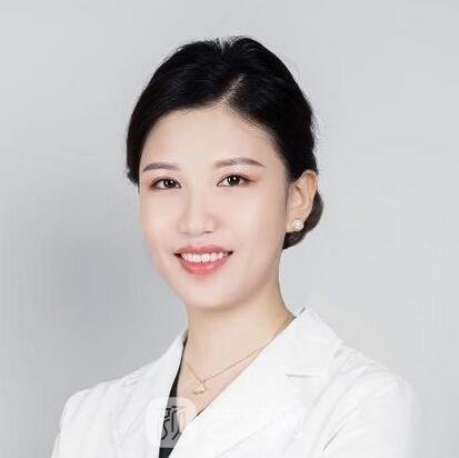 杨琉舒