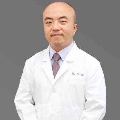 张乃斌