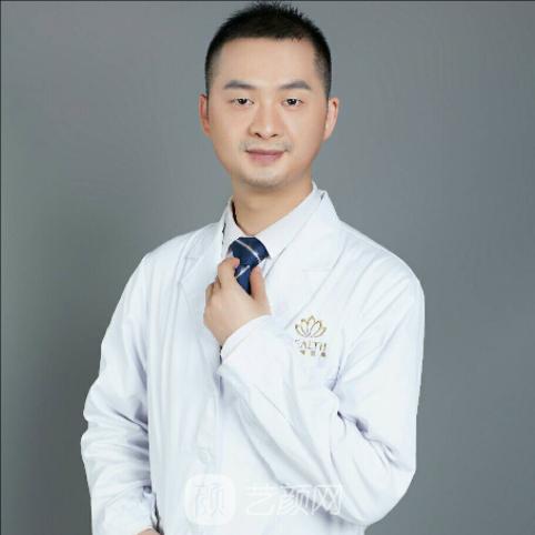 李刚