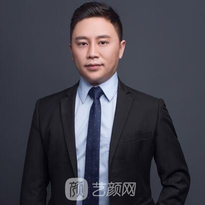 李英华