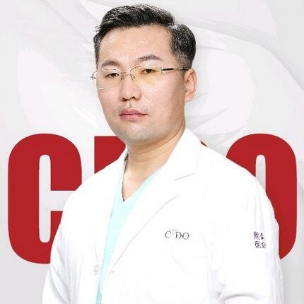 张国栋