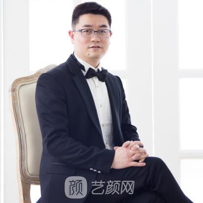 董晨彬