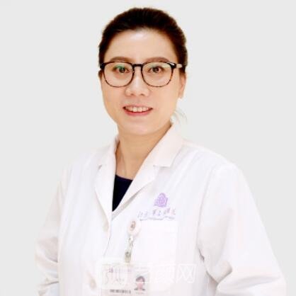 李薇薇