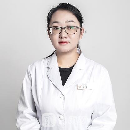 李睿