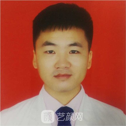 罗启云