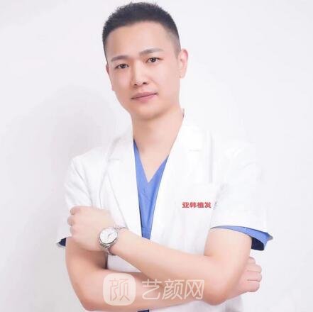 李强