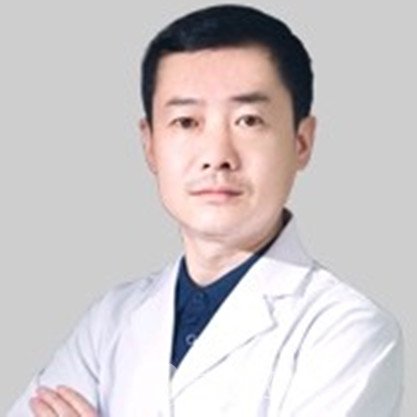 陈君