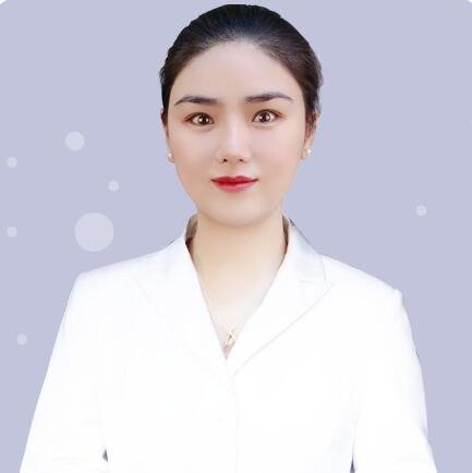 秦伶俐