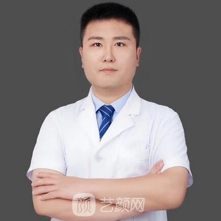 王志伟