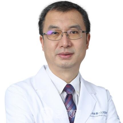 邓刚