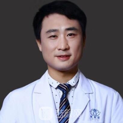 贺俊