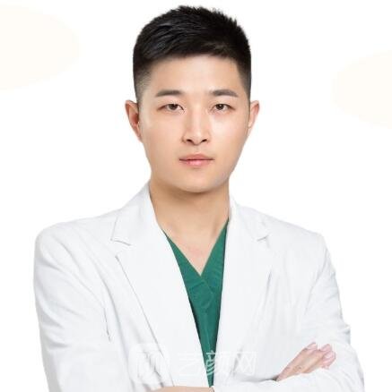 肖春明