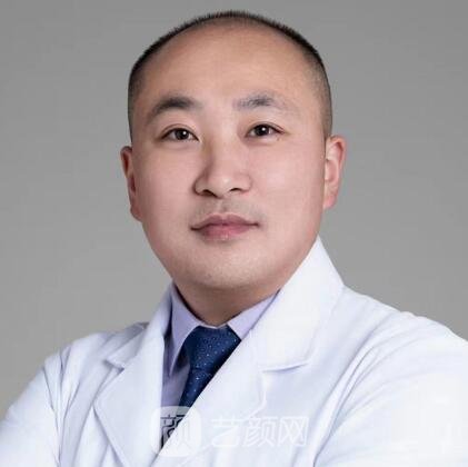 王俊