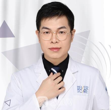 李鑫