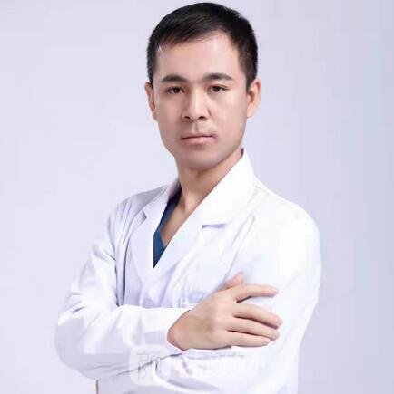 肖明明