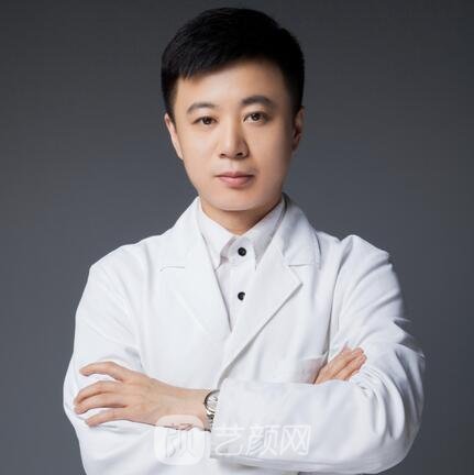 张哲