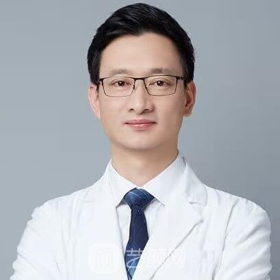 张群