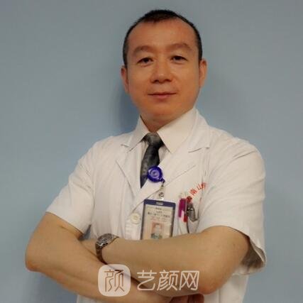 杨卫国