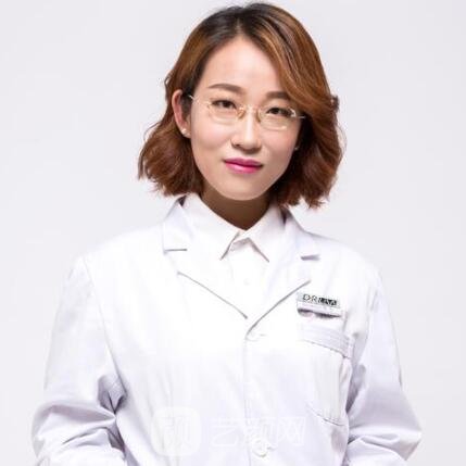 李莎