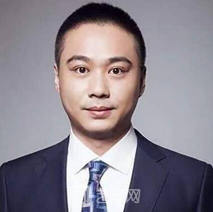 周滨