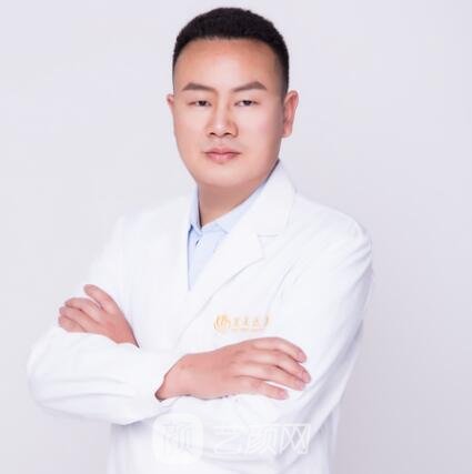 钟小龙
