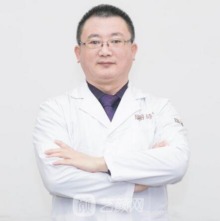 李国辉