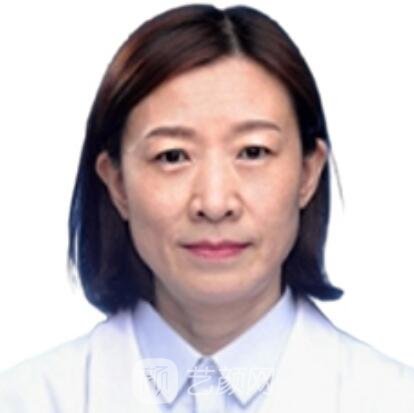 周玲