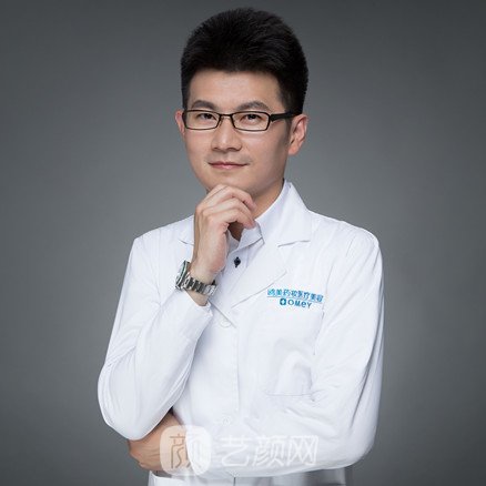 萧名杰