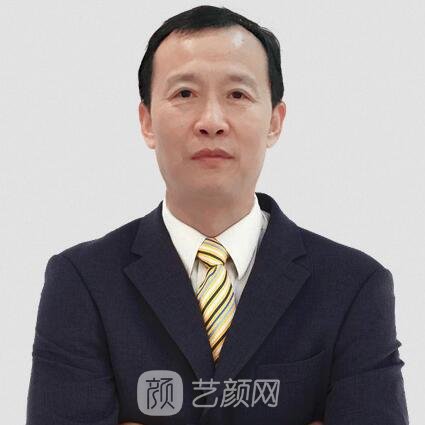 李卫华