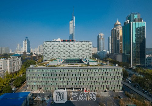 南京谭谦双眼皮多少钱?