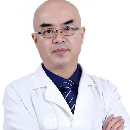 王晨光