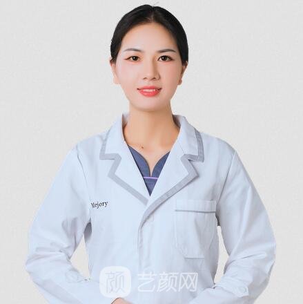 肖美华