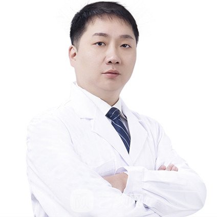 祁明亮