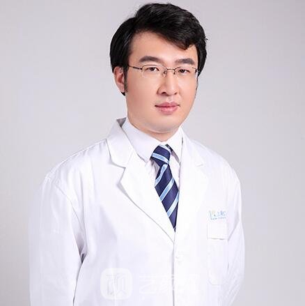 纪强