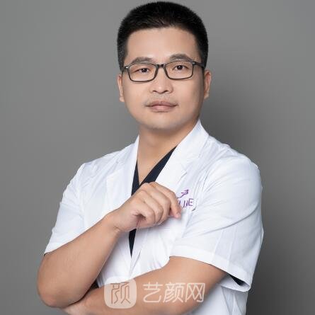 郝亚宁