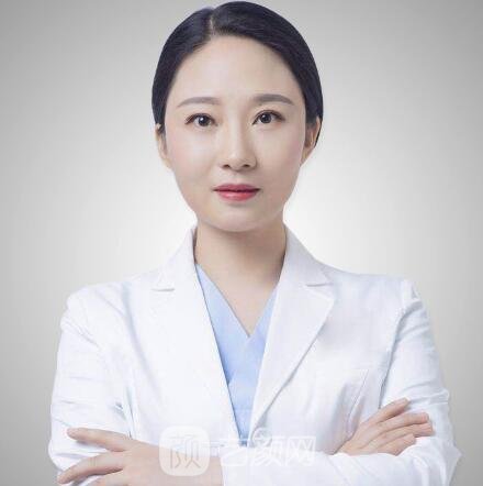 李静