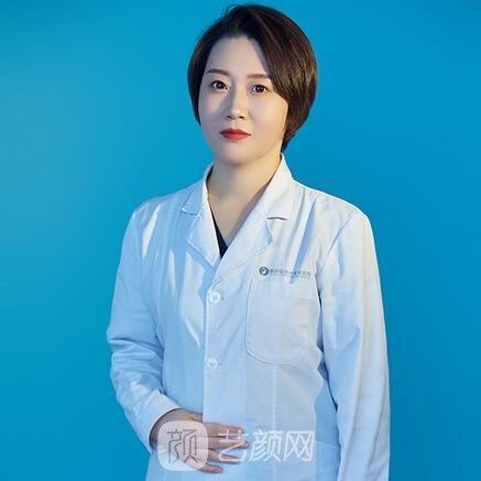 李静
