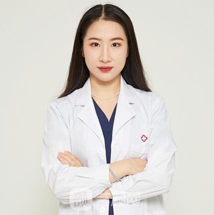李爽