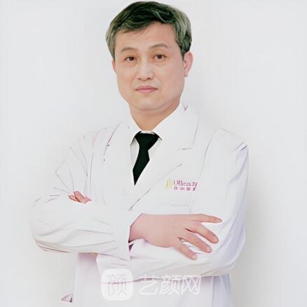 李万