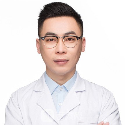 李贺楠